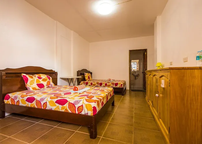 Shaka Traveler's Place (adults Only) Hostel Moalboal